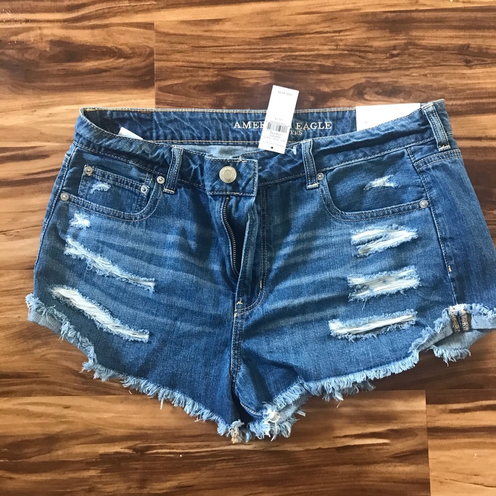 American Eagle Tomgirl Shorts